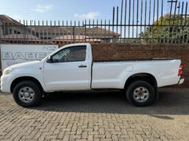 (1205) 2013 TOYOTA HILUX 2.5 D-4D SRX S/C FOR SALE IN RUSTENBURG