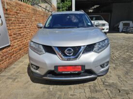 (1300) 2015 NISSAN X-TRAIL 2.5 SE 4X4 CVT FOR SALE IN RUSTENBURG